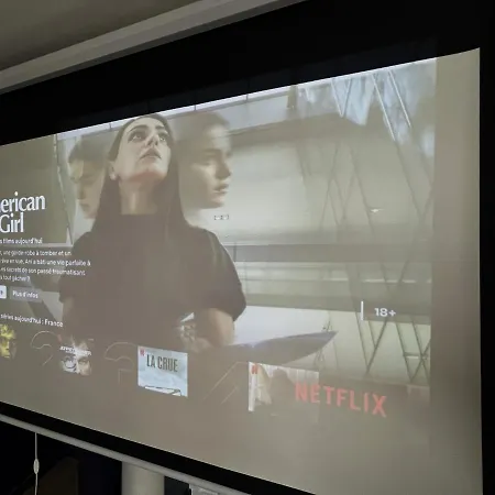 Duplex Entre La Cathedrale Et La Basilique