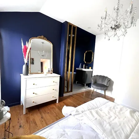 Duplex Entre La Cathedrale Et La Basilique *